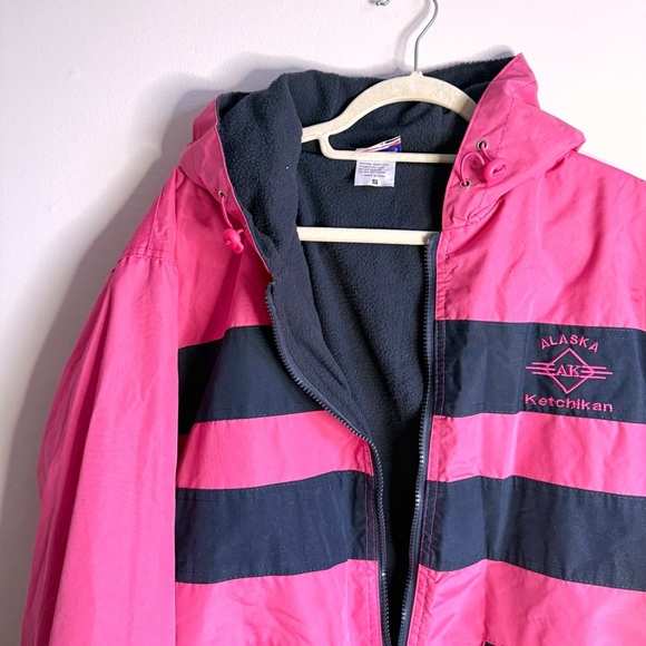 Alaska Ketchikan Ski and Snow Winter Jacket Fleece Lined and Windbreaker Fabric - Picture 5 of 12